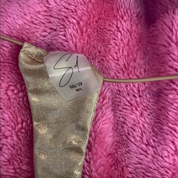 Se Doval Tinikini Gold - Picture 2 of 3